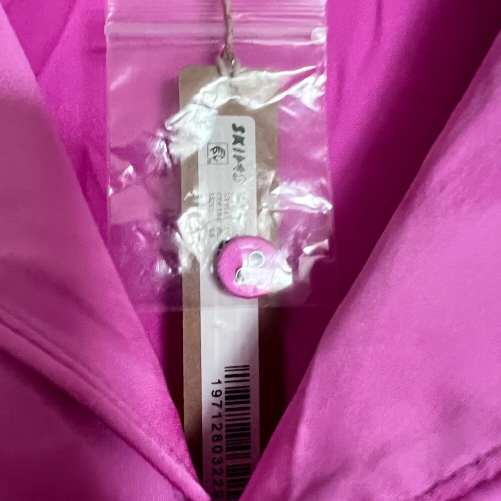 SKIMS | RARE FIND! HOTEL SHINE SLEEP DRESS IN NEON ORCHID PINK - NWT 🤩 - Picture 5 of 6